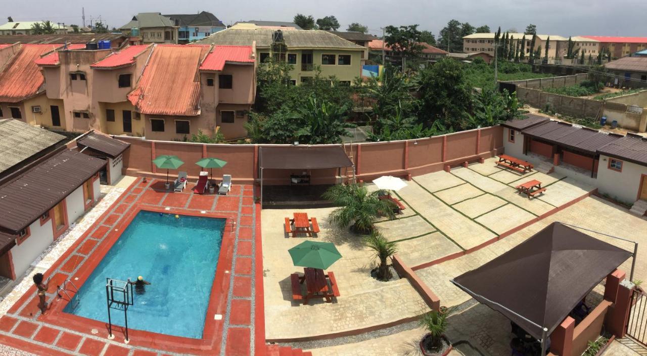 Royal Kaft Hotel Ikorodu Bagian luar foto